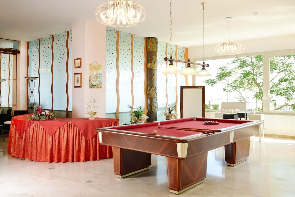 Hotel Caesar